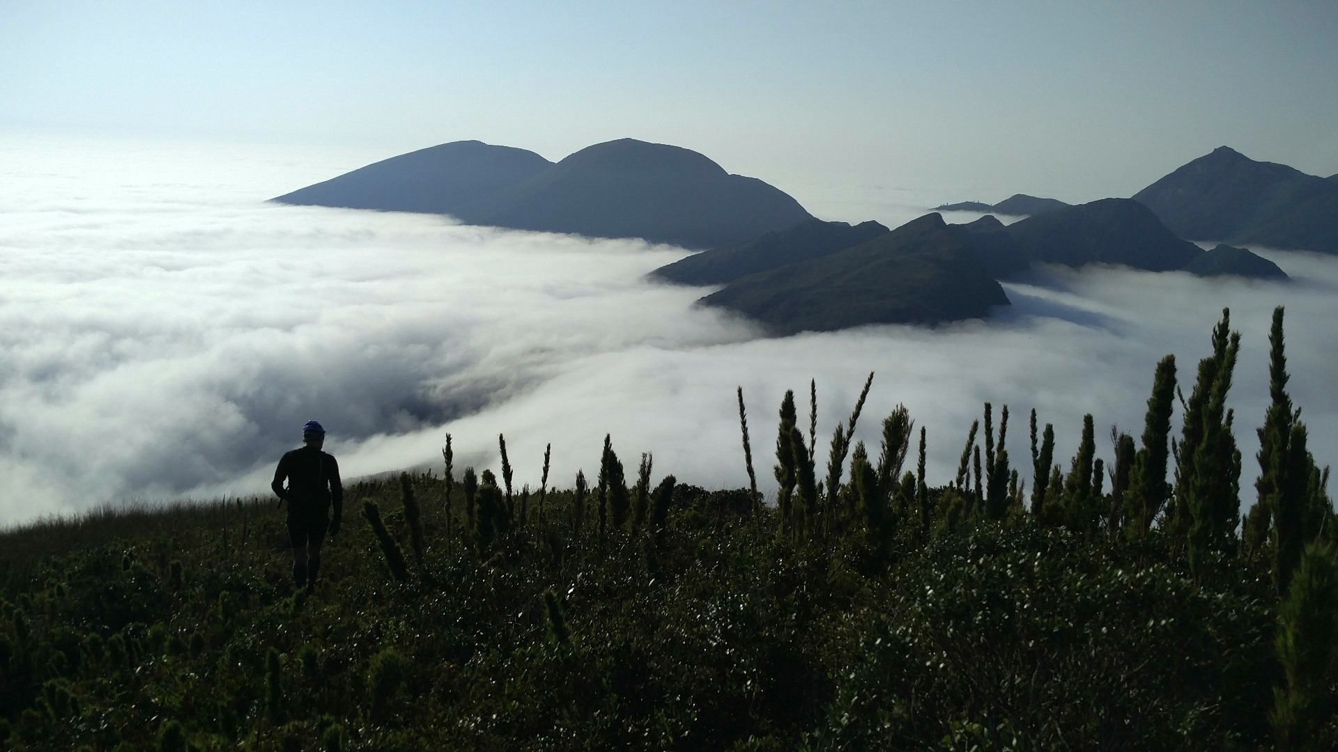 Travessia 7 cumes (Ciririca por cima), Serra do Ibitiraquire